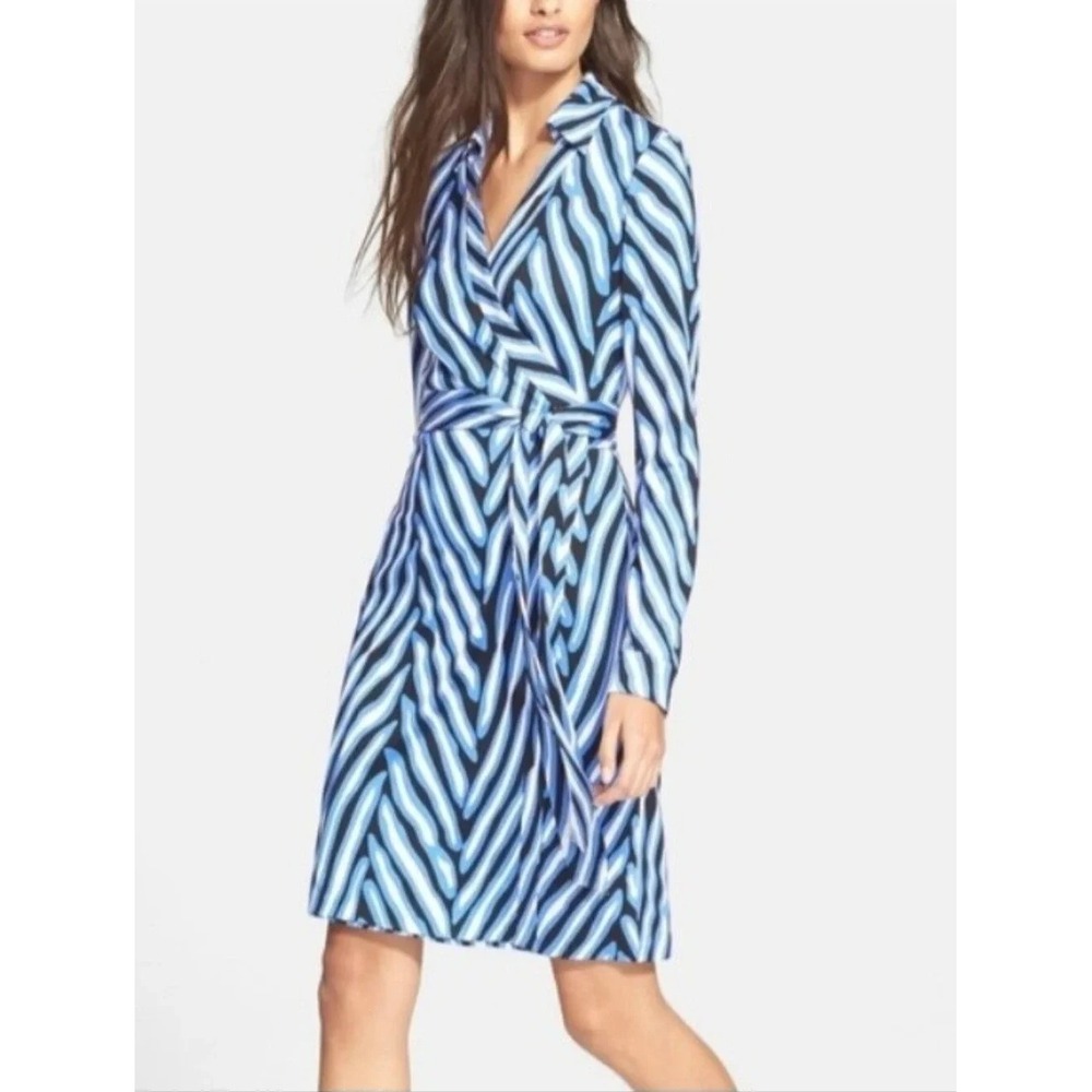 Diane Von Furstenberg DVF Sz 4 Jeanne Silk Wrap Dress Long Sleeve Blue Stripe